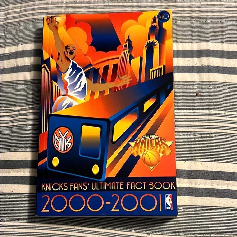 Knicks Fans' Ultimate Fact Book 2000-2001